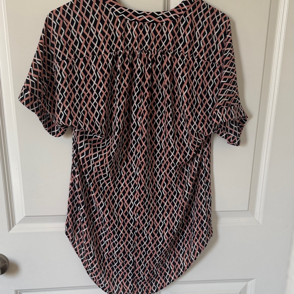 Worthington Geometric Black and Pink Blouse - Picture 9 of 9